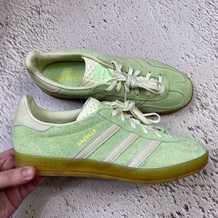 40 ie2948 Оригінал жіночі кеди adidas gazelle indoor green