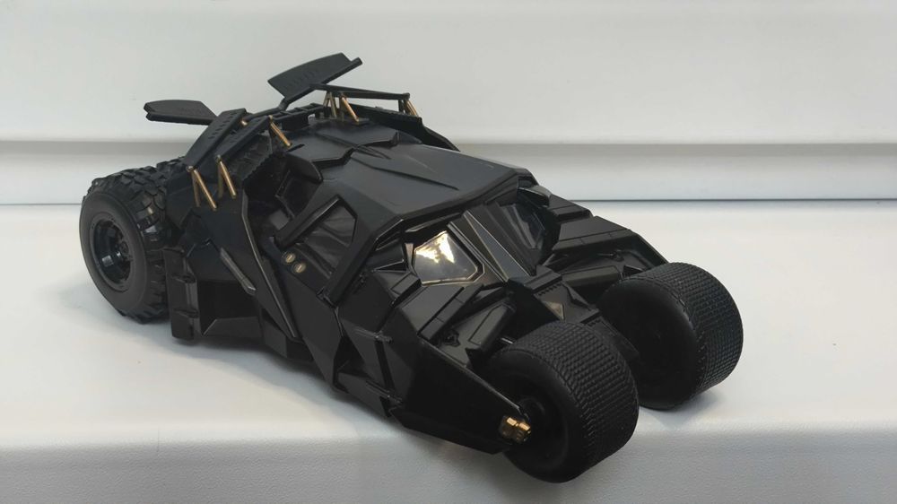 Бетмобиль The Dark Knight Batmobile 2008 1.24 Jada