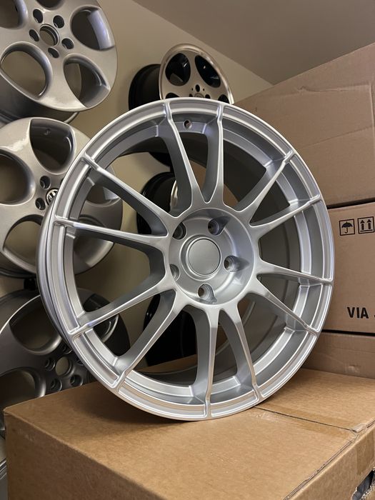 Jantes 18” 5x120 Estilo OZ Ultraleggera compativeis BMW