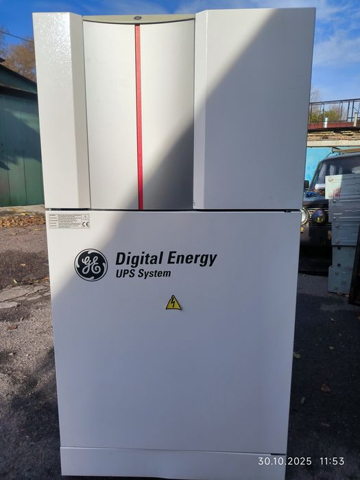 Бесперебійник ДБЖ General Electric LP 30-33  30kVa