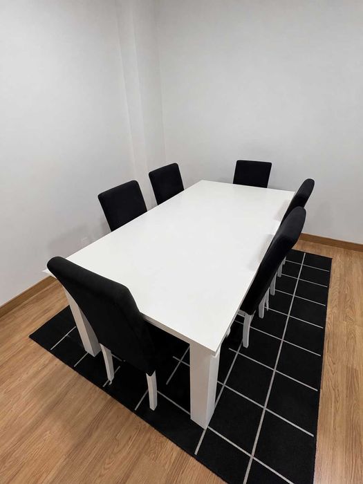 Mesa de jantar + 6 cadeiras