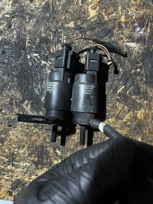 Моторчик/насос омивача Мерседес Віто 639