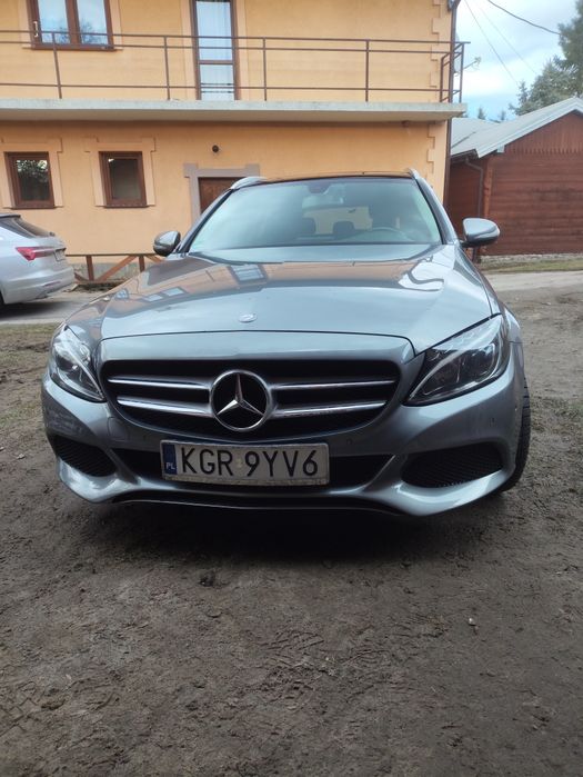 Sprzedam Mercedesa C200