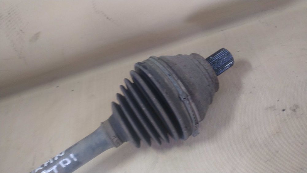 / Touran 1 półoś prawa 2.0 TDI