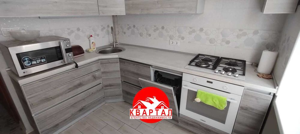 Продается 3-х комнатная квартира 76 кв.м. в центре города