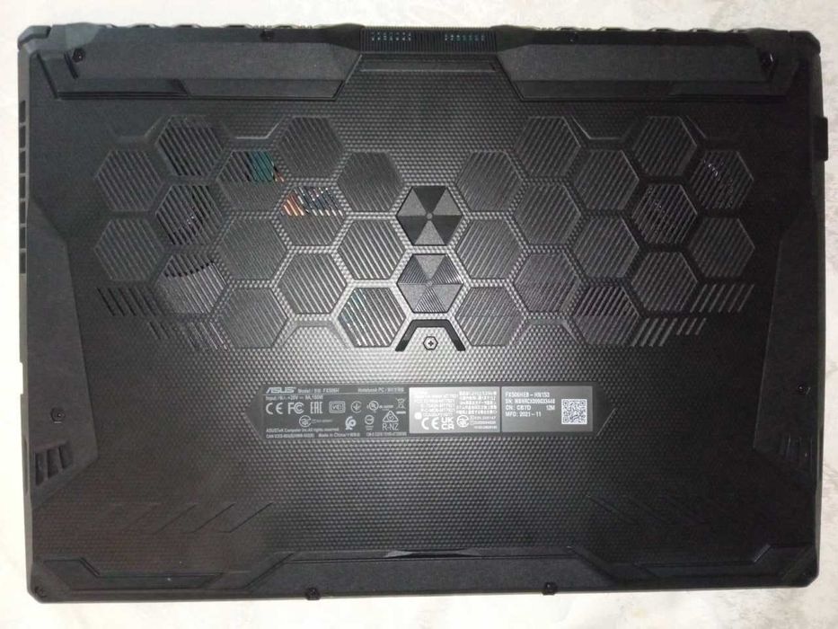 Ноутбук (i5-11400H/RTX 3050 Ti/1920x1080 144 Hz/16Gb DDR4/SSD 512Gb)