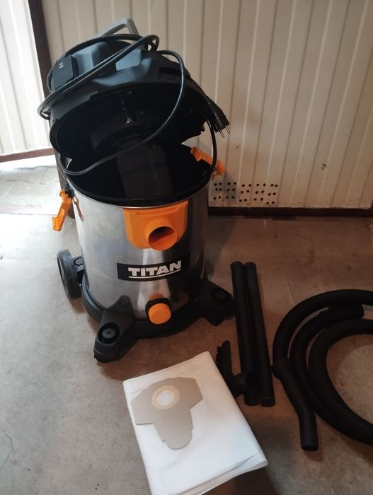 Odkurzacz titan 30l 1400w