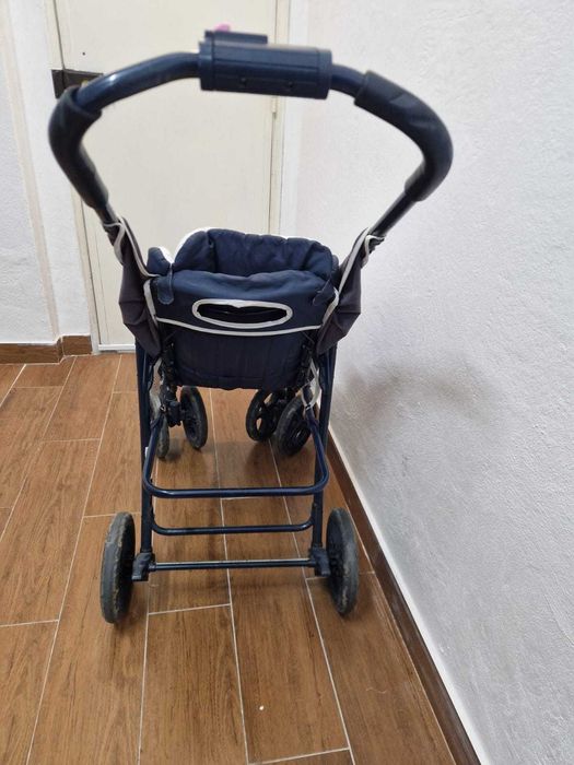 Carrinho de bebé reclinável