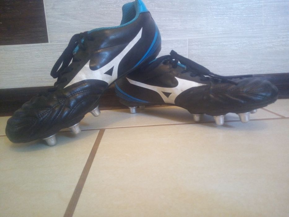 Бутсы mizuno  43 размер оригинал