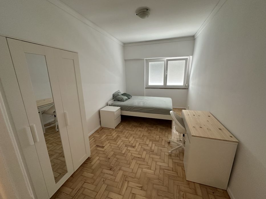 Quartos mobilados em apartamento remodelado | Odivelas | Já disponível