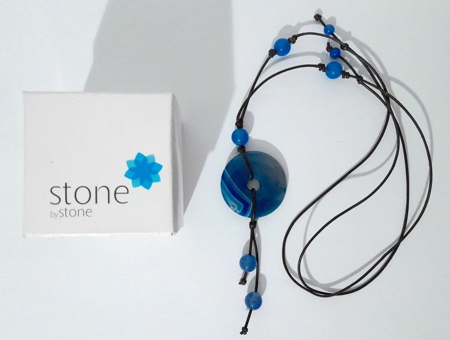 Colar comprido com ágata azul Stone by Stone (c/ ajuste para médio)