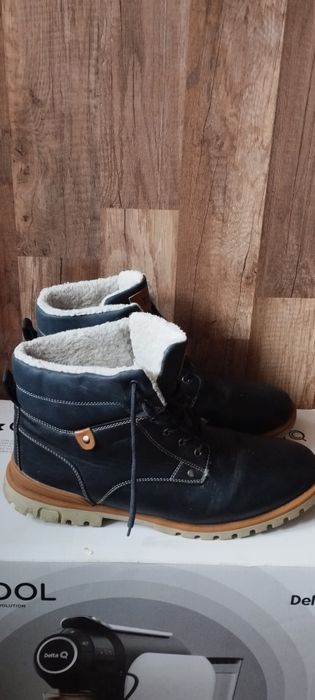 Buty zimowe męskie.