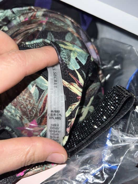 Продам купальник viktorias secret