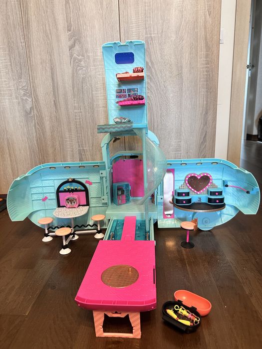 Кемпер Lol Surprise. Фургон Lol