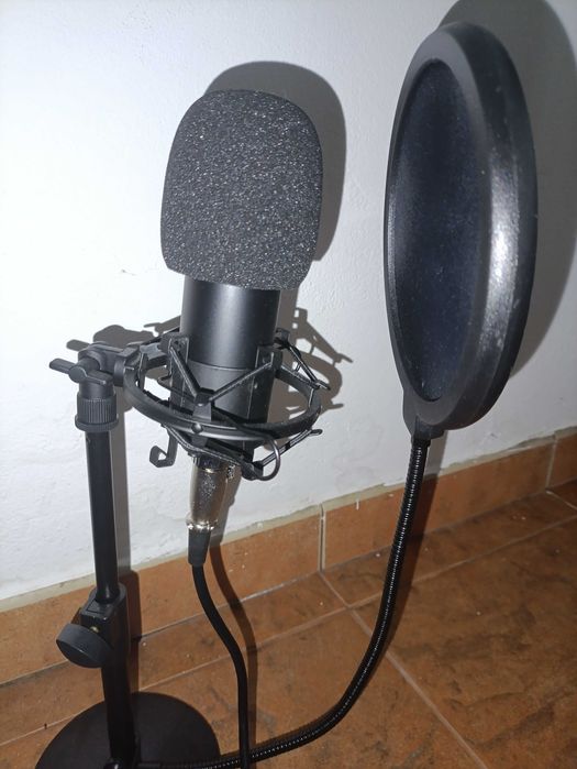 Micro com modificador de voz