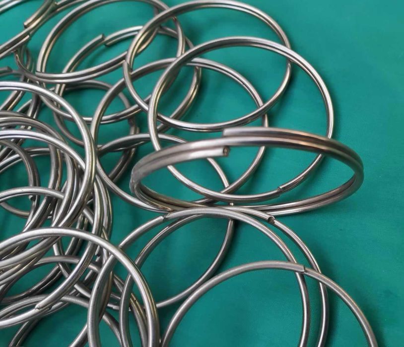 Argola mola em Aço inoxidável.