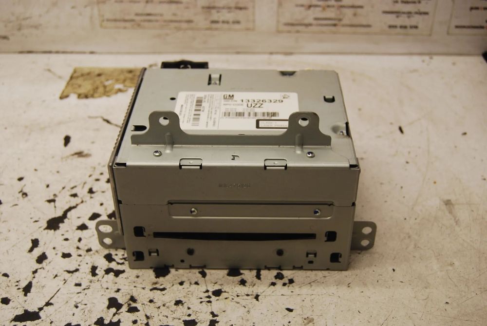 RADIO FABRYCZNE 13326329 OPEL INSIGNIA A