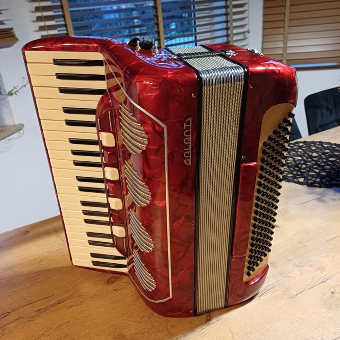 Akordeon włoski Galanti 120 basów 4/5 chóry