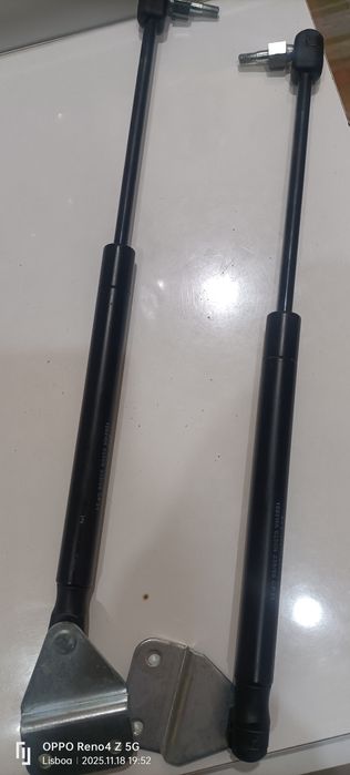 Raspador (Teka) para limpar vidros e Placas de Cerâmica.