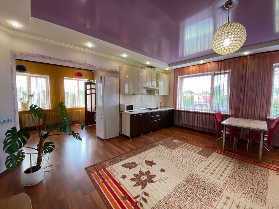 Продаж будинку в Борисполі, вул. Братуся — 322 м² на ділянці 6 соток