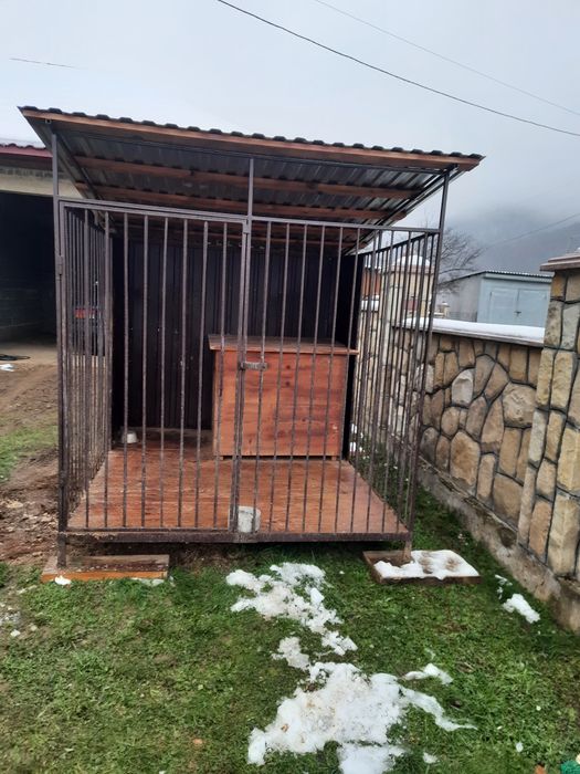 Продам вольер за інформаціею дзвоніть.