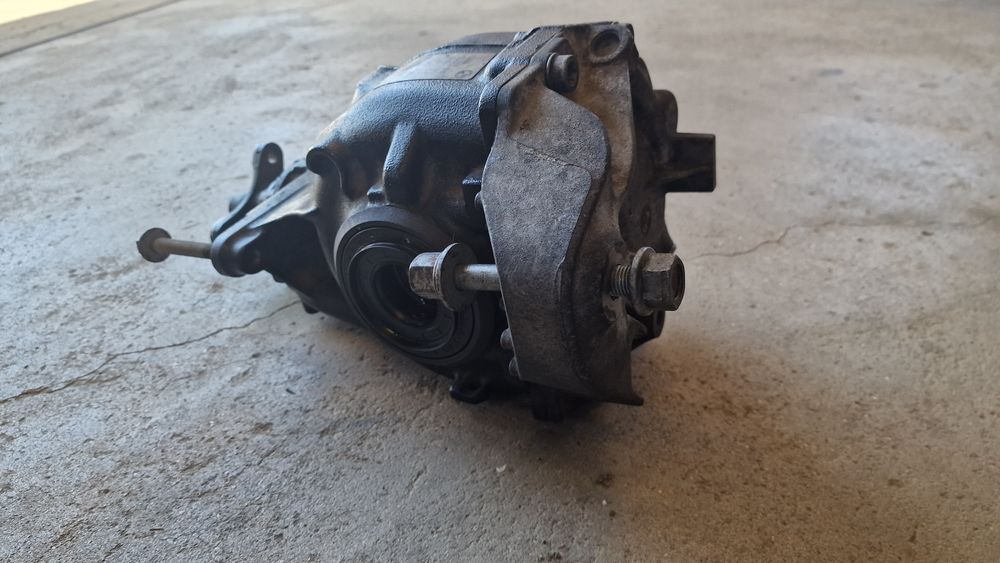 Diferencial BMW serie F 3.15 rolamento com defeito.