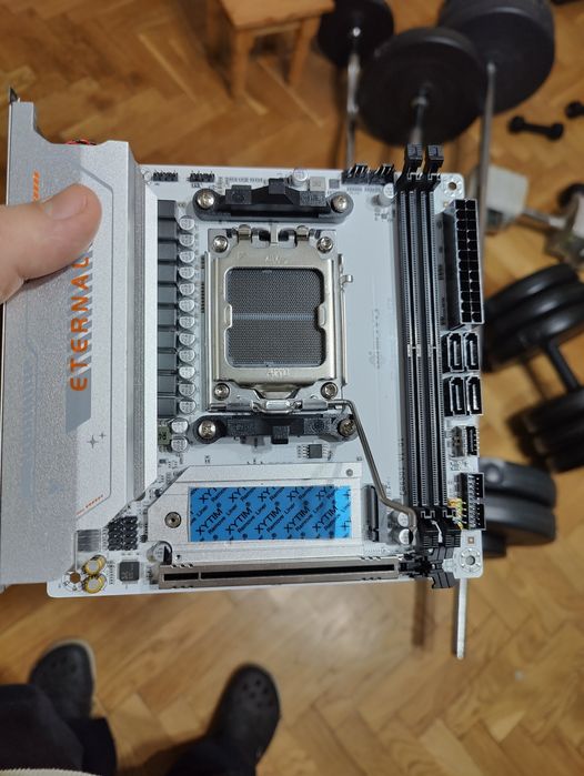 Soyo b650i eternal wifi AMD AM5 mini itx