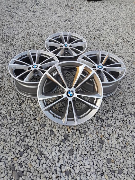Felgi 17cali  BMW  G20 G30 5x112 grafitowo-srebrne