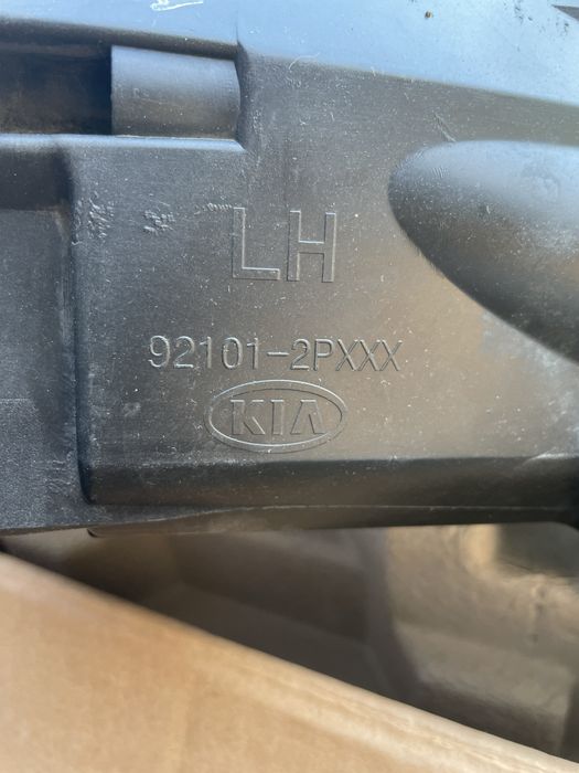 Фара левая Xenon KIA Sorento 2009-2014 Киа 92101
