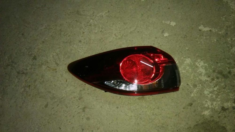 Farol traseiro lado condutor mazda 6 sw