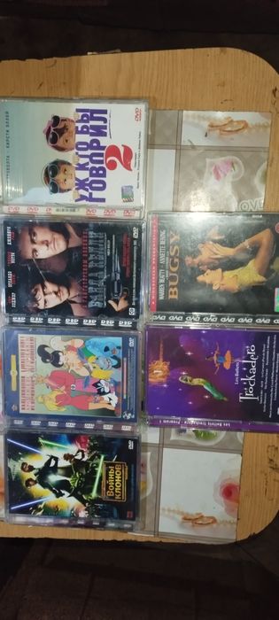 ДВД диски в стекле