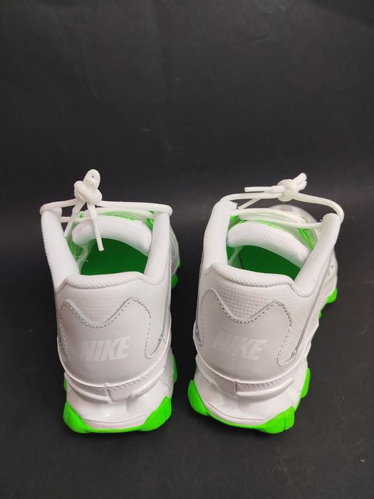 Buty firmy Nike Reax 8TR Mesh