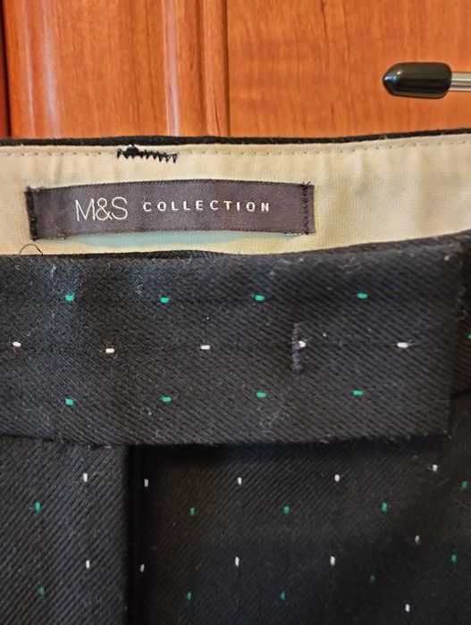 Spodnie materiałowe .