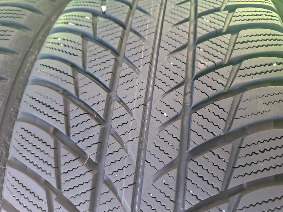 [Z5] OPONY ZIMOWE 17'' 225/45R17 91H BRIDGESTONE Blizzak LM001.