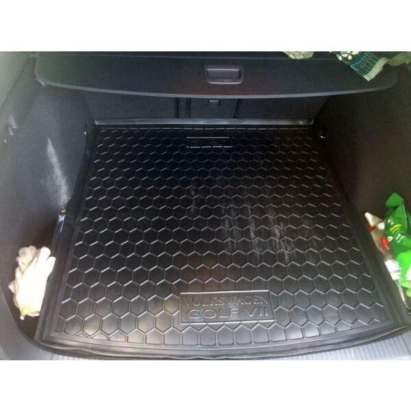 Автогум коврик в багажник Фольксваген Golf 3,4,5,6,7,8/eGolf/Golf PLUS