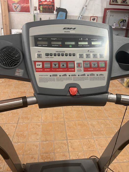 Passadeira BH Pioneer Pro - Eléctrica com inclinação