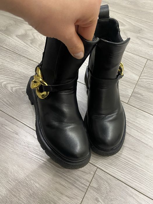 Ботінки для дівчинки