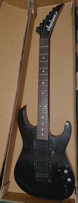 Електрогітара Jackson JS11