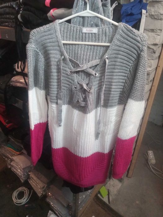 Swetry wyprzedaż moda kataliński  nowe