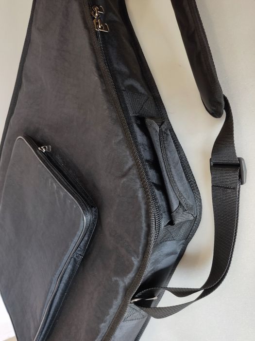 М'який, утеплений чохол для бандури. Пошито в Чернігові.