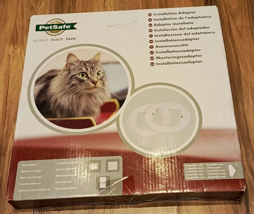 Adapter montażowy PetSafe do drzwiczek mikrochipowych dla kotów,biały.