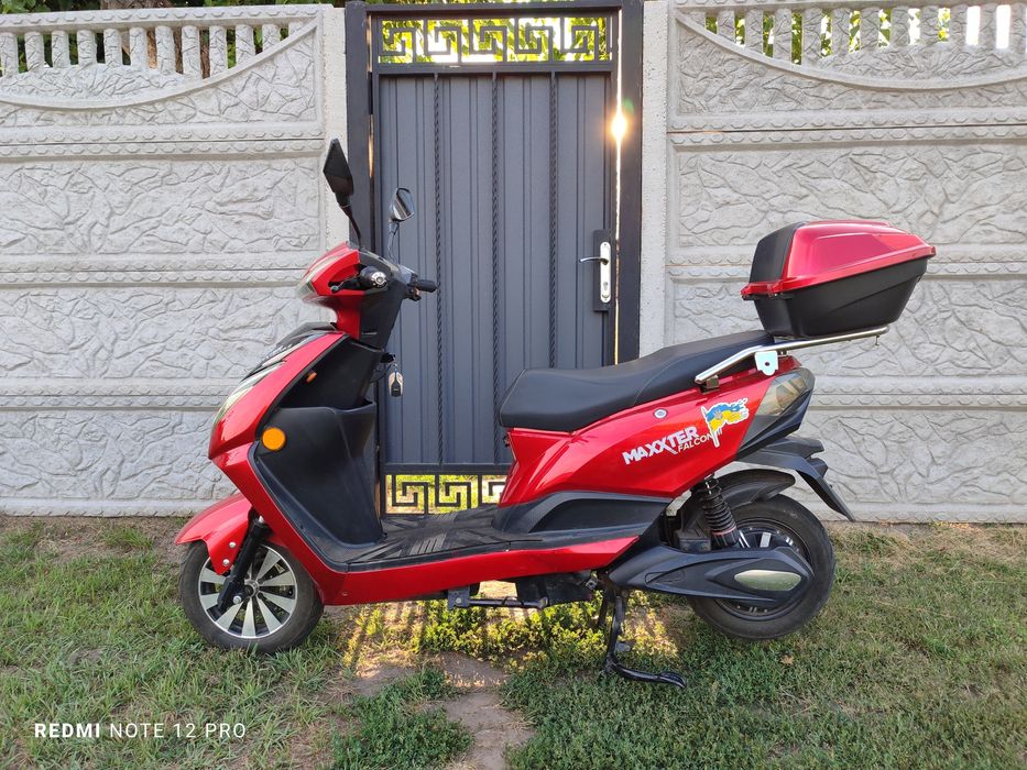Електроскутер Maxxter falcon lll