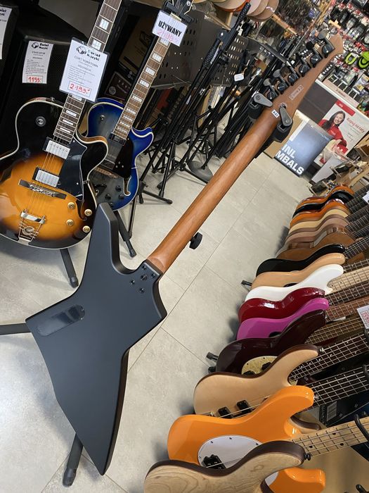Spira X-400 - gitara elektryczna Explorer