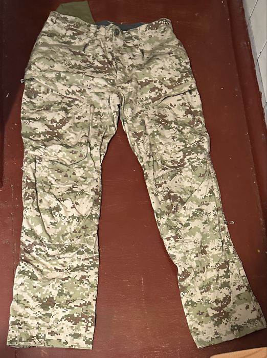 штани військові montane