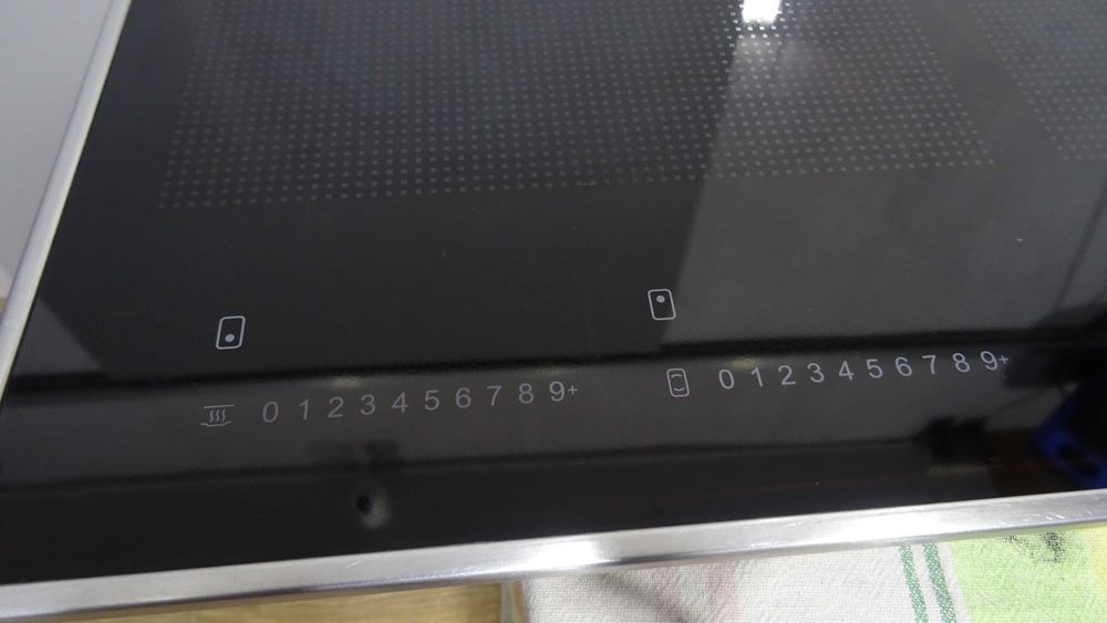 Płyta indukcyjna Miele KM 6366,  szerokość 80cm,  6 pól grzewczych