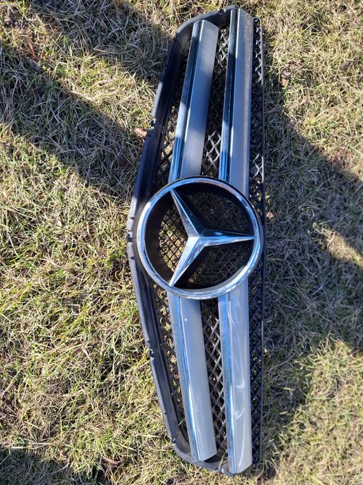 Grill Mercedes  W 207 Cupe