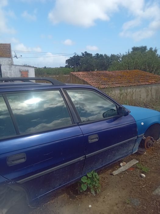 Vendo astra para peças