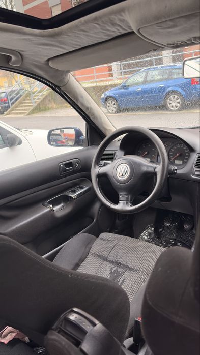 VW Golf 1.9 TDI 1999 – Gasóleo | Mecânica em bom estado | Ler anúncio