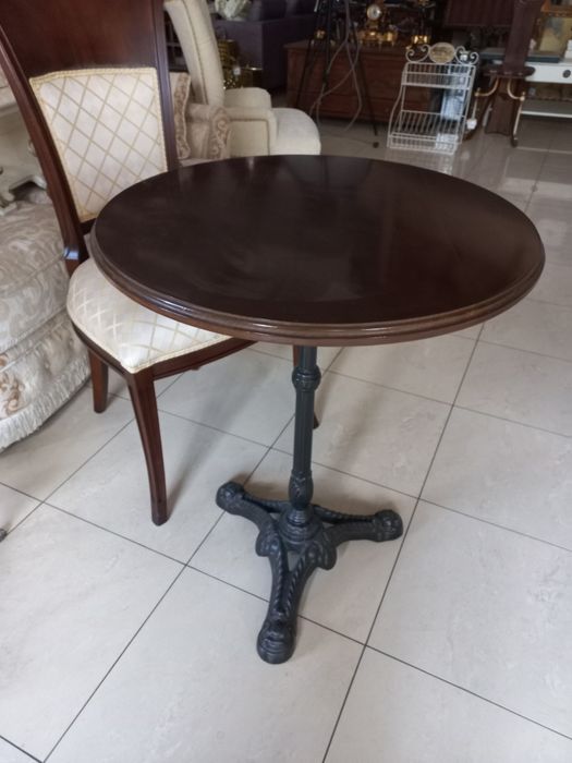 Стіл круглий обідній