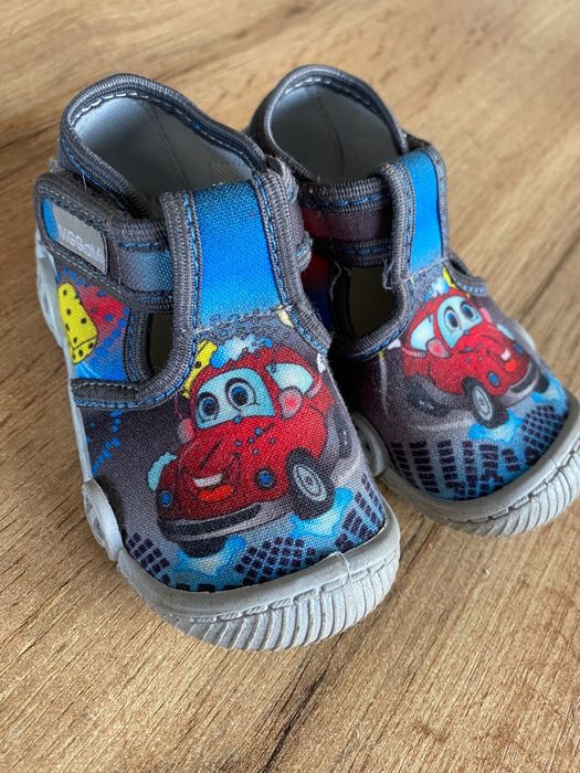 Kapcie viggami, rozmiar 22